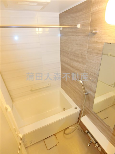 バス・シャワールーム　浴室乾燥機+追焚付のバスルーム　お風呂