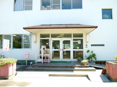 幼稚園・保育園　伊丹市立ひかり保育園（幼稚園・保育園）まで839m