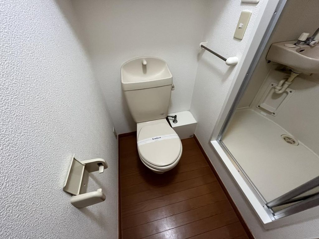 トイレ　トイレ