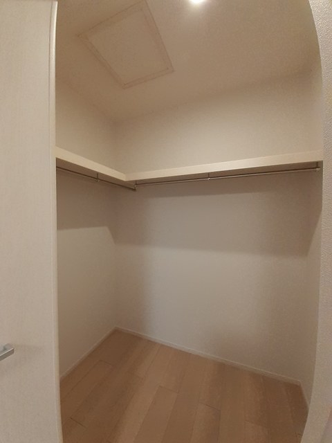 収納　寝室内収納（ウォークインクローゼット）完備