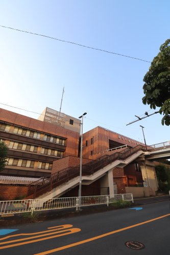 役所　川崎市麻生区役所（役所）まで2556m