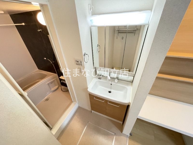 洗面設備　同型別部屋写真