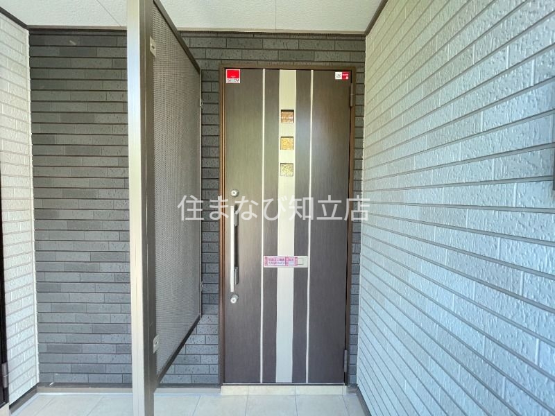 玄関　同型別部屋写真