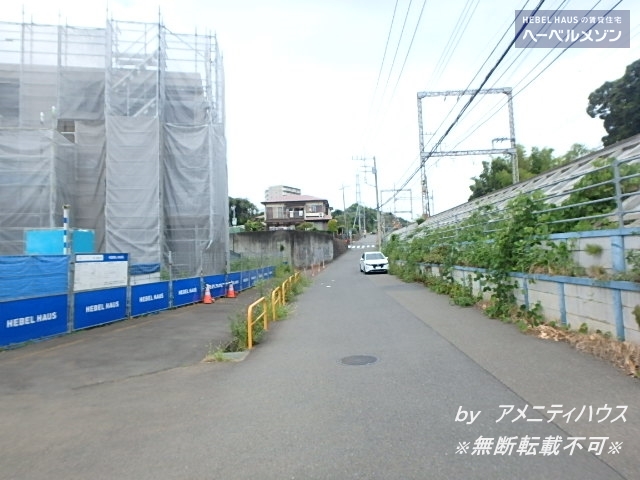 その他　道路を挟んで　小田急本線につき電車音はご容赦ください（その他）まで50m