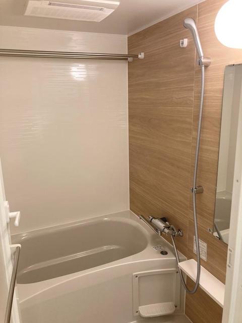 バス・シャワールーム　※写真は同タイプ住戸です。