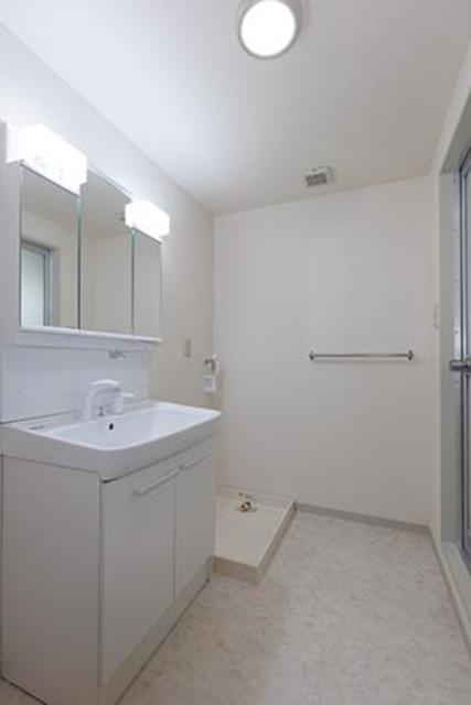 洗面設備　※写真は同タイプ住戸です。