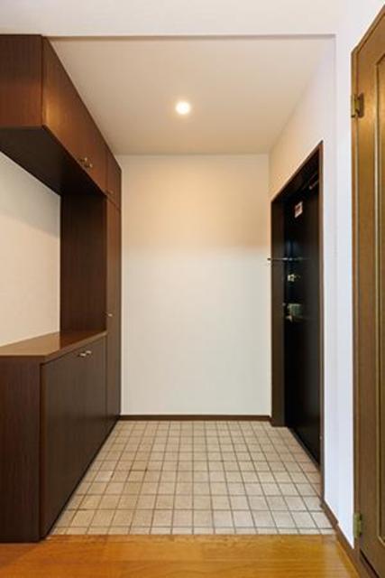 玄関　※写真は同タイプ住戸です。