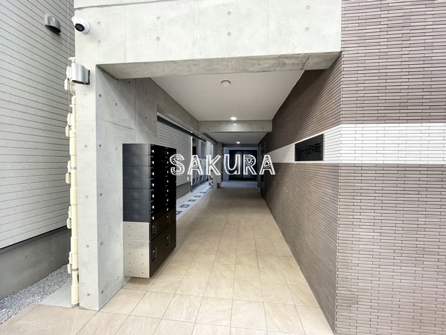 エントランス　お洒落な建物デザイン♪