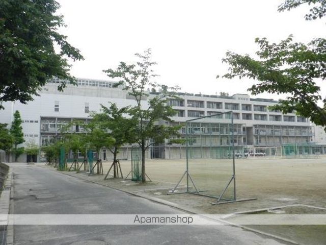 中学校　第七中学校（中学校）まで582m