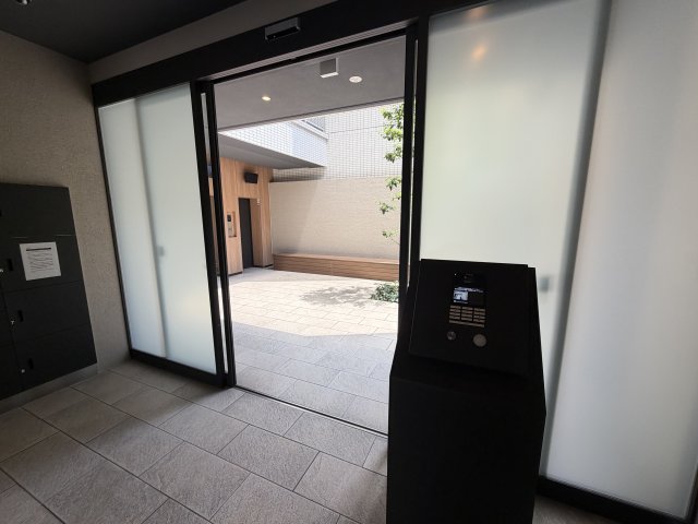 コスモリード谷町六丁目の外観写真