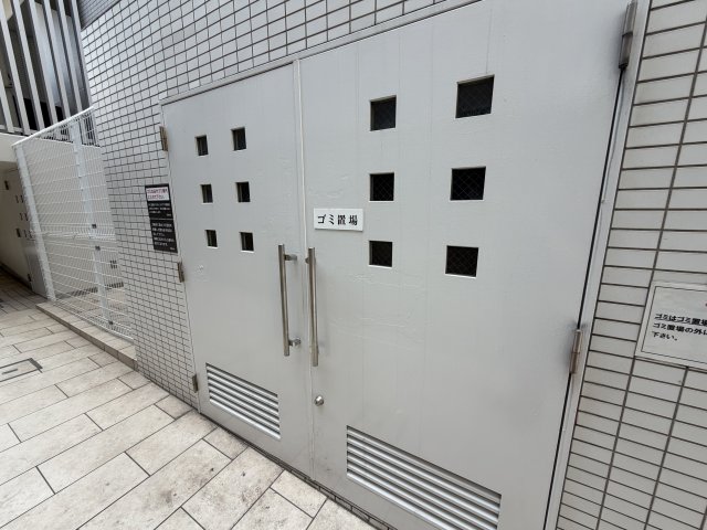 コスモリード谷町六丁目の外観写真