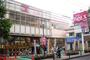 スーパー　ベルクス・足立綾瀬店（スーパー）まで240m