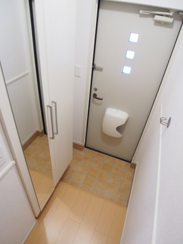 玄関　明るい玄関です