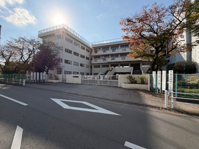 小学校　座間市立入谷小学校（小学校）まで412m