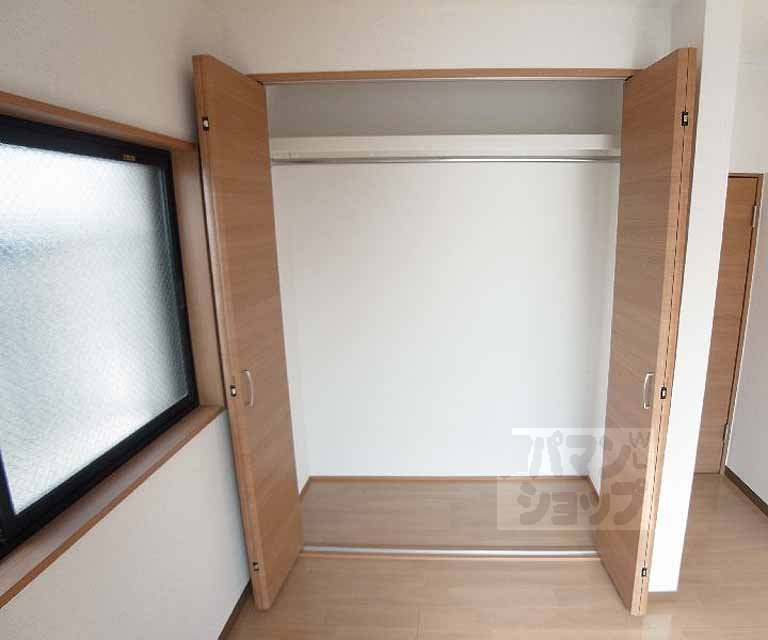 収納　同マンション別部屋改装参考写真