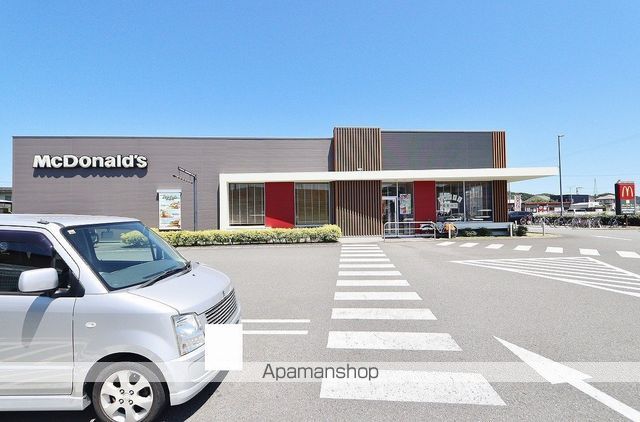 飲食店　マクドナルド徳島阿南店（飲食店）まで754m