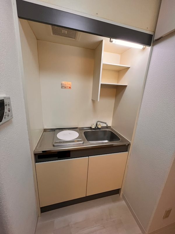 キッチン　※208号室写真です。実際の部屋とは異なります。