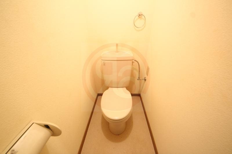 トイレ　落ち着いたトイレです