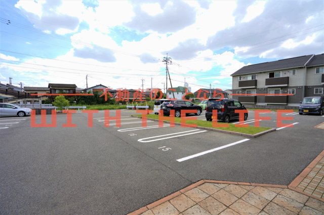 駐車場　駐車場完備です