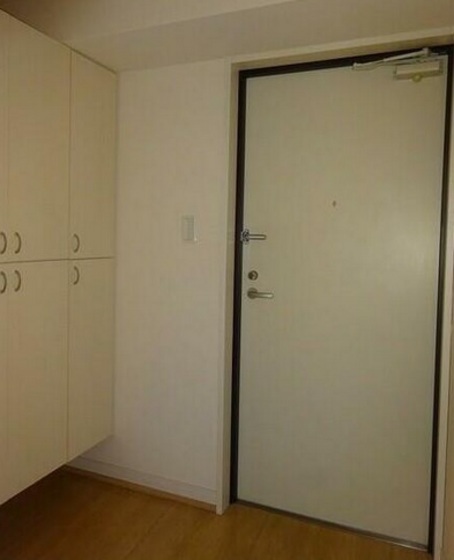 玄関　他号室のお写真です