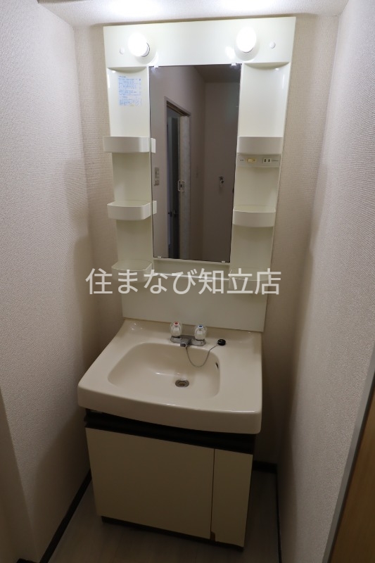 洗面設備　同型別部屋写真：設備現況優先