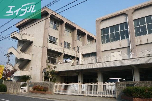 小学校　玉野市立荘内小学校（小学校）まで2110m