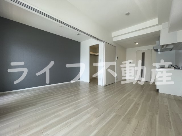 居室・リビング　こちらのリビングで趣味の時間をお楽しみください