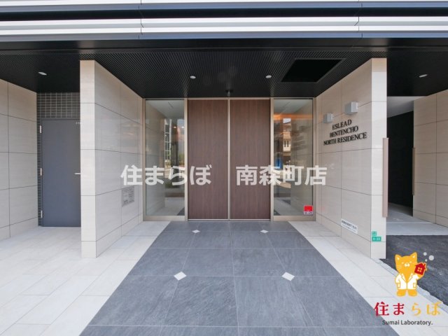 エントランス　共用部の印象も大切に