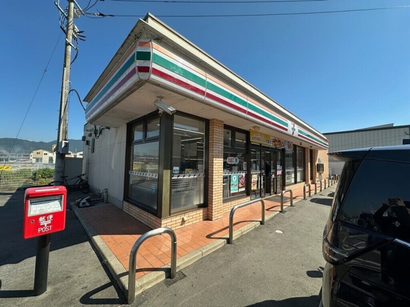コンビニ　セブンイレブン宇美井野店（コンビニ）まで593m