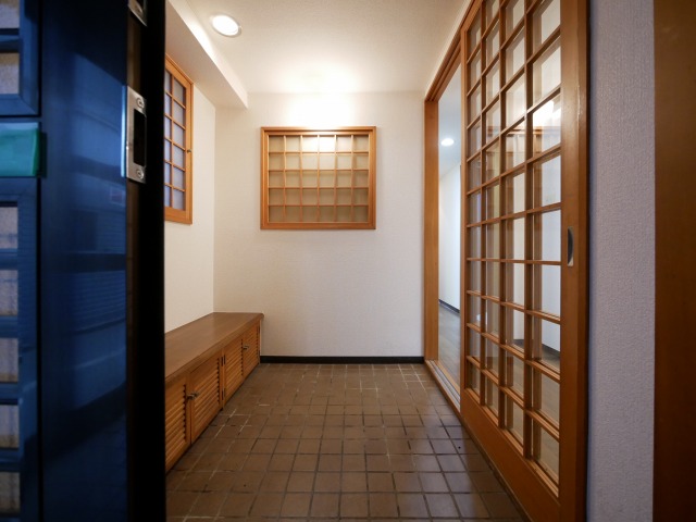 BLANDNESS1の玄関写真