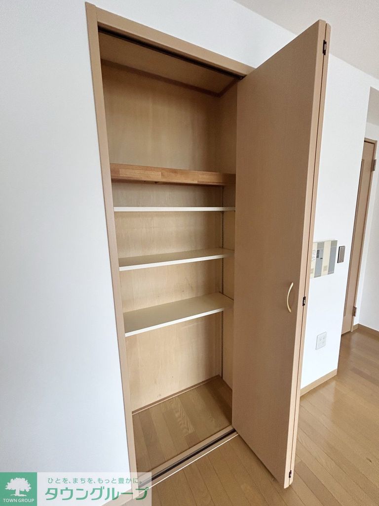 収納　同物件別部屋写真