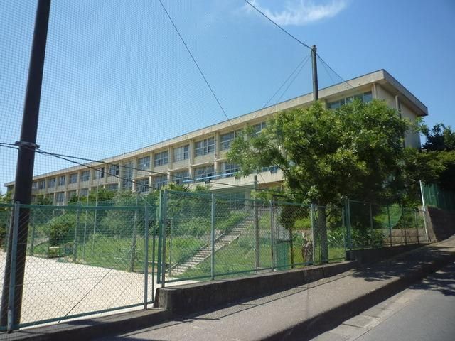 小学校　松飛台小学校（小学校）まで400m