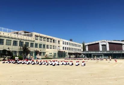 小学校　名古屋市立山吹小学校（小学校）まで890m