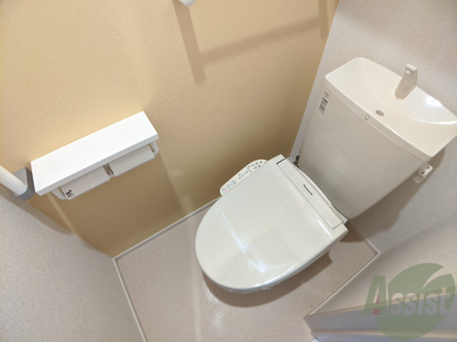 トイレ　トイレはシンプルかつオーソドックスで使いやすいです。