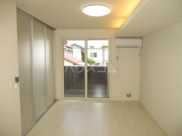 グランジット エヌの居間写真