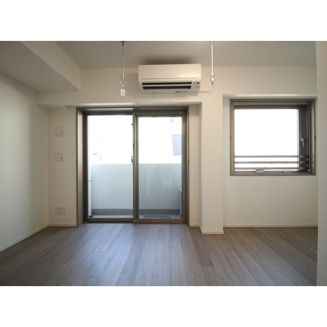 居室・リビング　■エアコン■24時間換気システム■ダウンライト■室内物干機