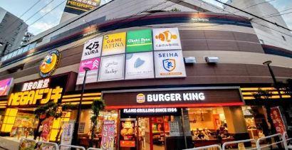ショッピングセンター　MEGAドン・キホーテ成増店（ショッピングセンター）まで2058m