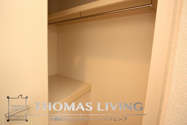 収納　大容量のウォークインクローゼット御座いますよ。