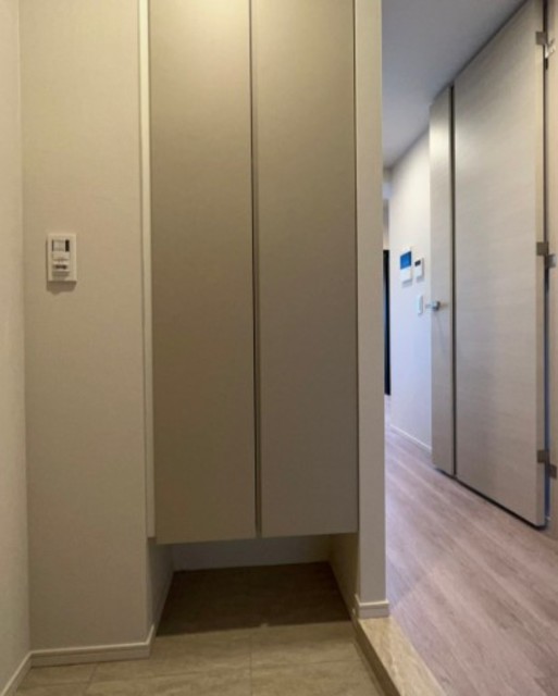 玄関　別部屋同仕様
