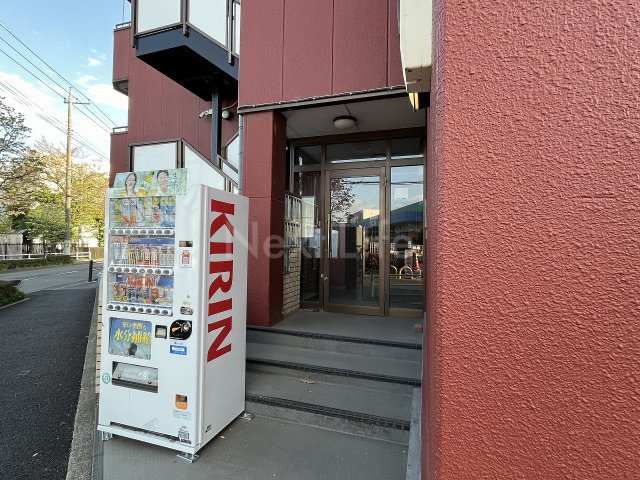 エージェーユー稲城の外観写真