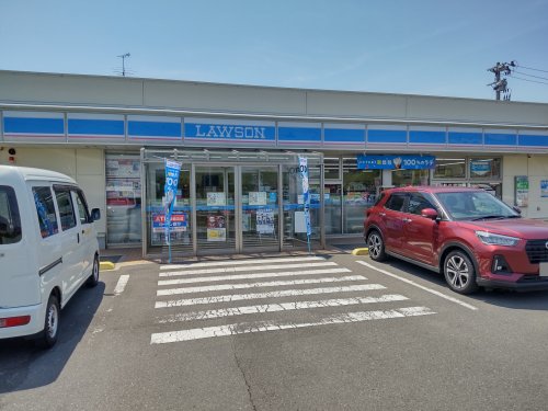コンビニ　ローソン 八戸内舟渡店（コンビニ）まで705m