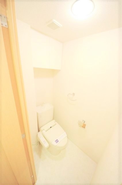東京メトロ銀座線 末広町駅 徒歩5分 17階建 築22年のトイレ写真