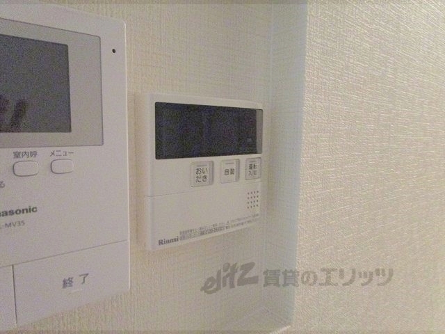 その他設備　給湯器リモコン