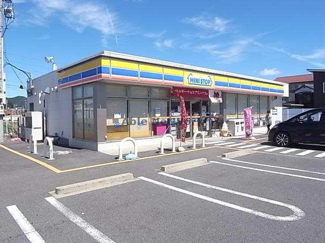 コンビニ　ミニストップ岐阜則武新田店（コンビニ）まで728m