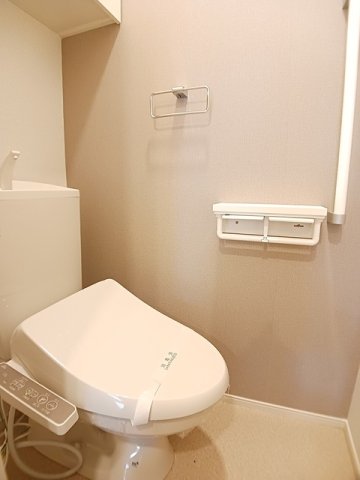 トイレ　ゆったりとした空間のトイレです