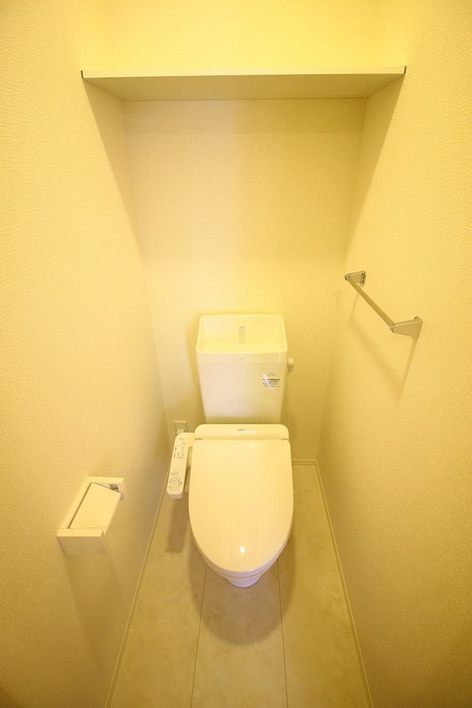 トイレ　建築中の為、同建築会社施工の物件写真を使用しています。