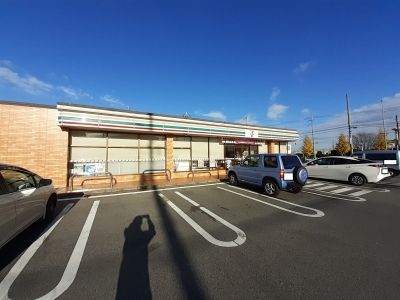 コンビニ　セブンイレブン伊勢崎八斗島町店（コンビニ）まで400m