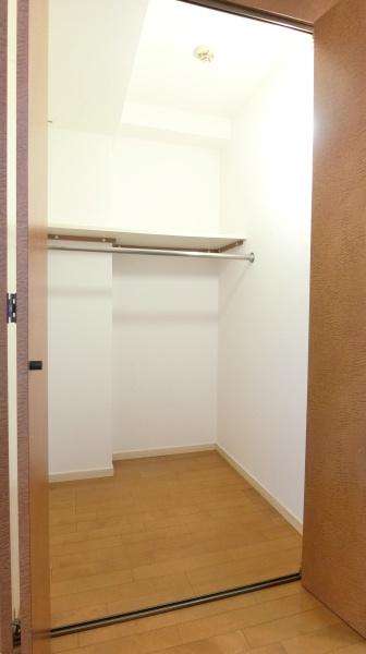 ＪＲ京浜東北線 川崎駅 バス乗車時間：9分 最寄りバス停で下車 徒歩1分 6階建 築23年の内装写真