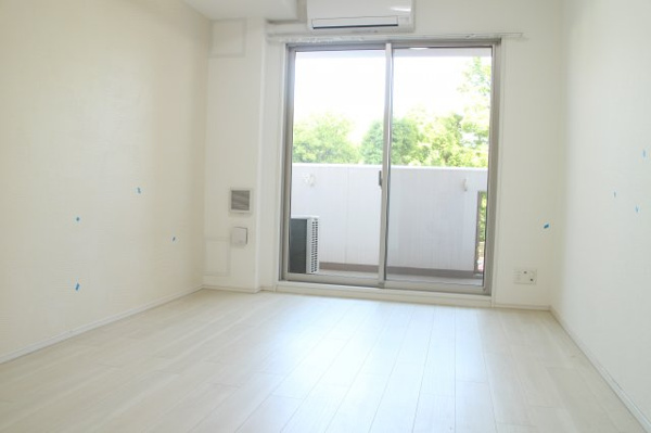 その他部屋・スペース　明るい洋室です