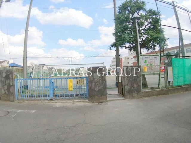 中学校　小金井市立緑中学校（中学校）まで808m